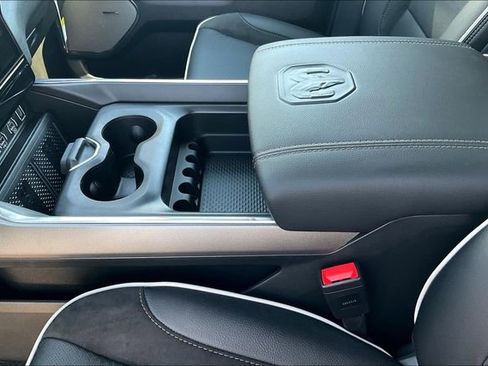 New 2026 RAM 1500 Laramie w/ Advanced Safety Group II AWD/4WD image 9