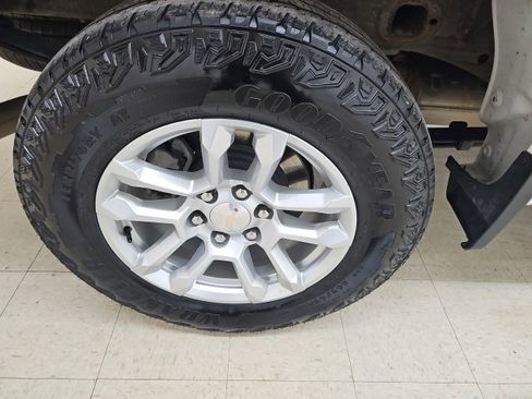 Used 2023 Chevrolet Silverado 1500 LT image 23