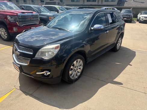 Used 2010 Chevrolet Equinox LT w/ Chrome Appearance Package AWD/4WD image 1
