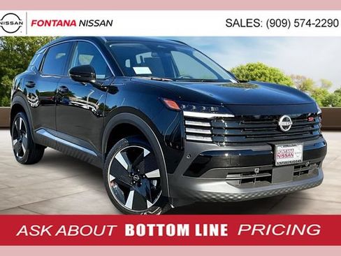 New 2026 Nissan Kicks SR w/ Cold Weather Package FWD image 1