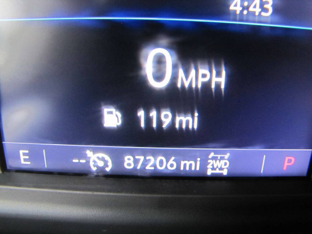 Used 2020 Chevrolet Silverado 1500 RST AWD/4WD image 37