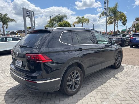 Used 2022 Volkswagen Tiguan SE FWD image 4