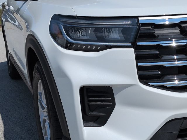 New 2027 Ford Explorer Active RWD image 9