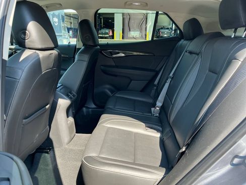 Used 2021 Buick Envision Essence w/ Technology Package I AWD/4WD image 19