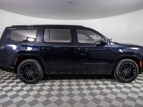 Used 2023 Jeep Grand Wagoneer Series III w/ Rear Seat Video Group 1 image 5