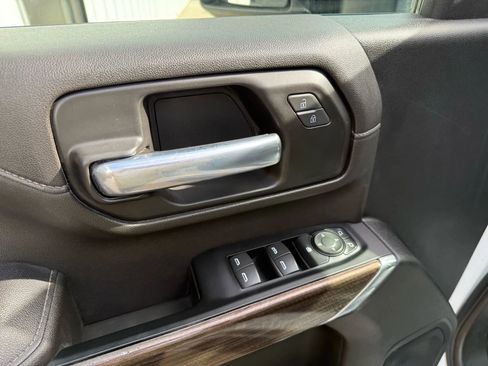 Used 2023 Chevrolet Silverado 2500 LT w/ Convenience Package image 18