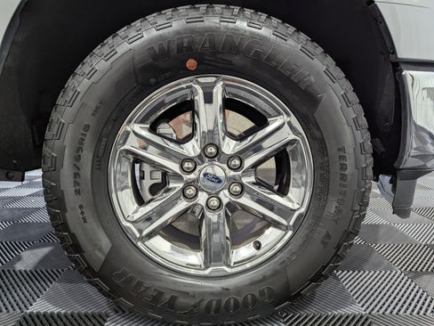 Used 2025 Ford F150 XLT w/ Equipment Group 301A Standard AWD/4WD image 6
