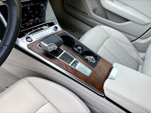 Used 2023 Audi A6 Premium Plus image 10