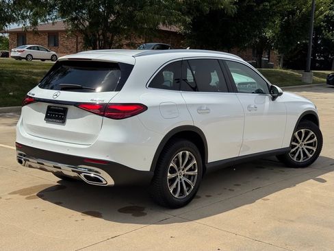 Used 2024 Mercedes-Benz GLC 300 4MATIC image 2