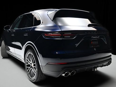 Used 2022 Porsche Cayenne S image 22