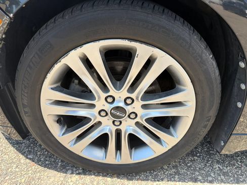 Used 2013 Lincoln MKZ AWD image 20