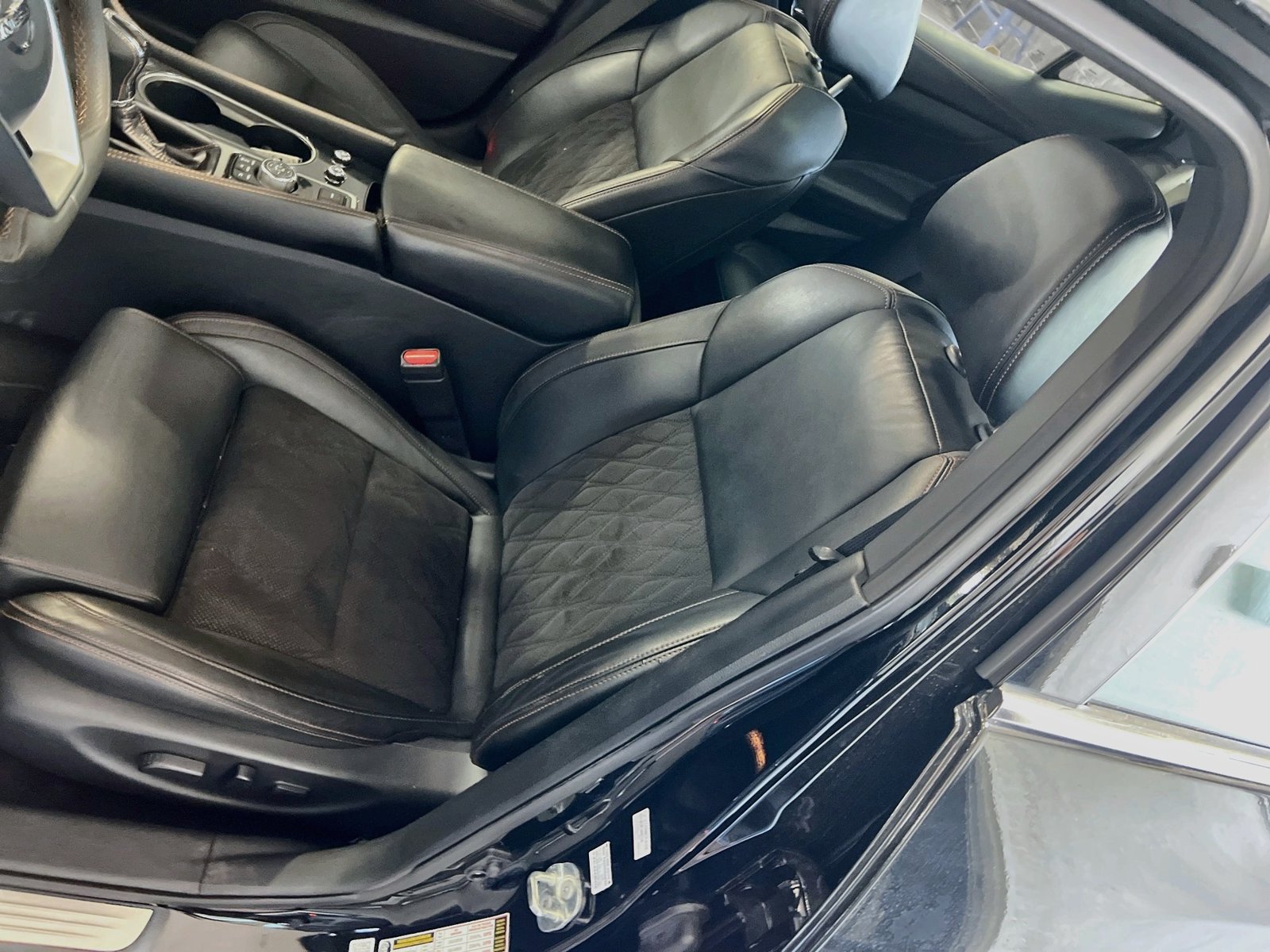 Used 2022 Nissan Maxima SR w/ Sport Mat Group FWD image 19