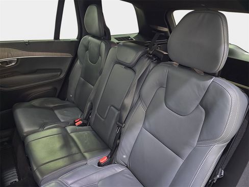 Used 2021 Volvo XC90 T6 Inscription w/ Advanced Package image 17