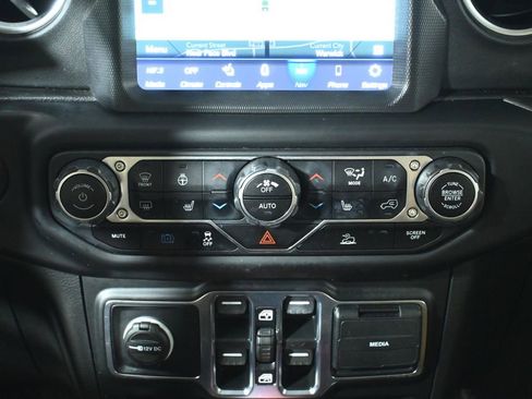 Used 2021 Jeep Wrangler Unlimited Sahara w/ Cold Weather Group image 23