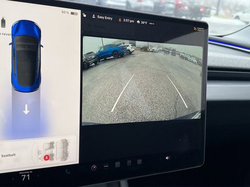 Used 2024 Tesla Model 3 Standard Range image 19