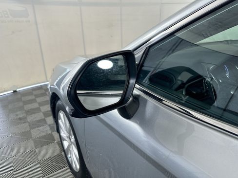 Used 2020 Toyota Camry LE FWD image 10