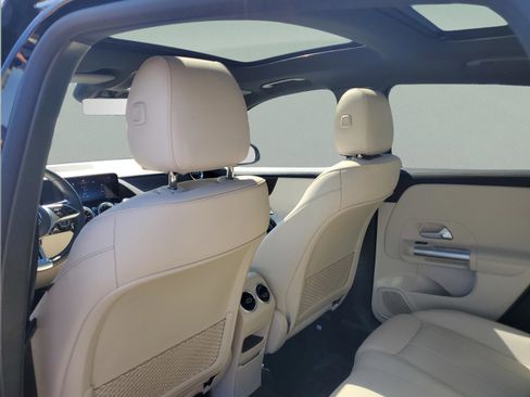 Certified 2025 Mercedes-Benz GLA 250 GLA 250 image 11