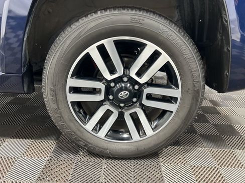 Used 2023 Toyota 4Runner Limited image 34