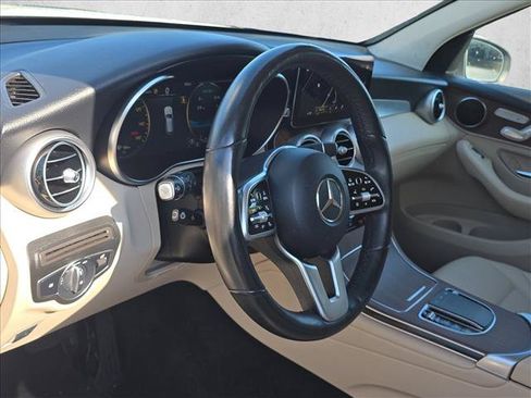 Used 2022 Mercedes-Benz GLC 300 4MATIC w/ Multimedia Package Lite image 12