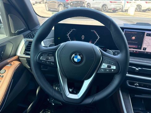 Used 2024 BMW X5 xDrive40i w/ Premium Package AWD/4WD image 17