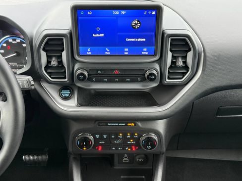 Used 2024 Ford Bronco Sport Outer Banks AWD/4WD image 18