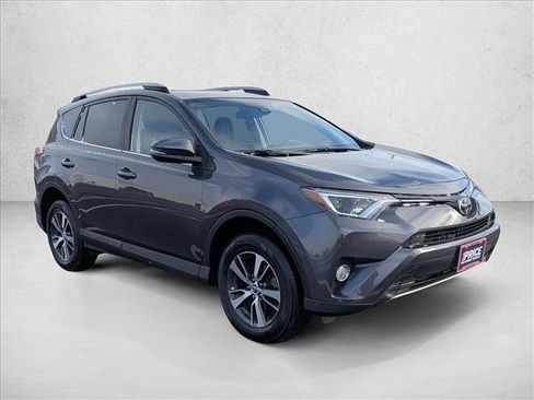 Used 2017 Toyota RAV4 XLE image 3