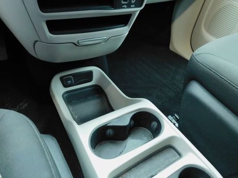 Certified 2020 Chrysler Voyager LX w/ Cold Weather Group image 15