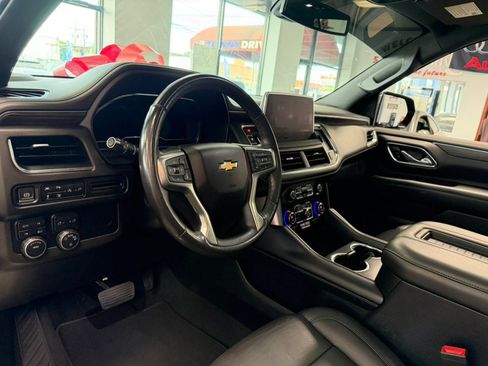 Used 2022 Chevrolet Suburban LT w/ LT Signature Plus Package AWD/4WD image 38