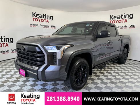 Used 2025 Toyota Tundra SR5 w/ SR5 Premium Package AWD/4WD image 9