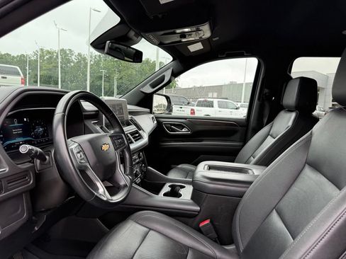 Used 2023 Chevrolet Suburban LT AWD/4WD image 4