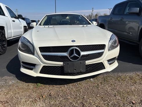 Used 2013 Mercedes-Benz SL 550 image 2