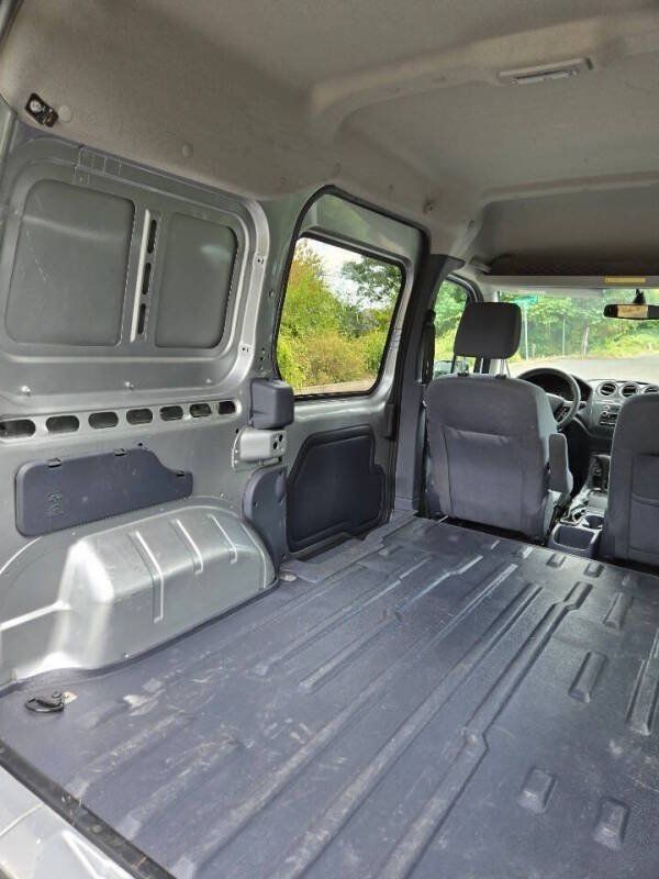 Used 2013 Ford Transit Connect XLT FWD image 22