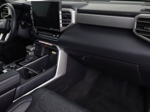 Used 2024 Toyota Tundra Limited AWD/4WD image 21