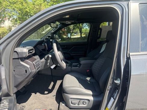 New 2026 Toyota 4Runner TRD Off-Road Premium AWD/4WD image 9