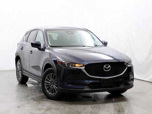 Used 2017 MAZDA CX-5 Touring image 1