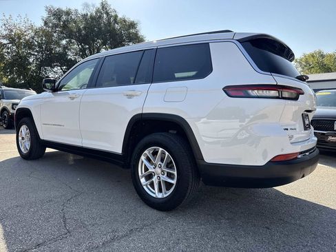 Used 2022 Jeep Grand Cherokee L Laredo w/ Luxury Tech Group I image 8