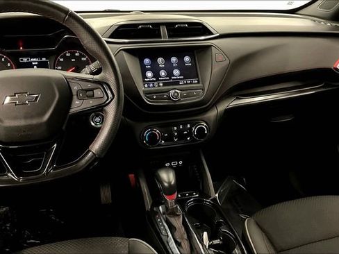Used 2023 Chevrolet TrailBlazer RS FWD image 7