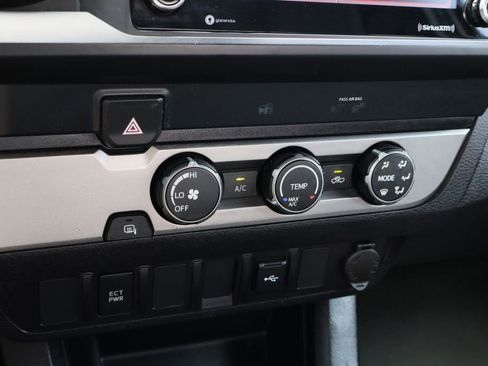 Used 2020 Toyota Tacoma SR image 16