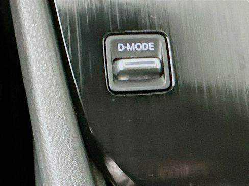 Used 2023 Nissan Rogue SV image 25