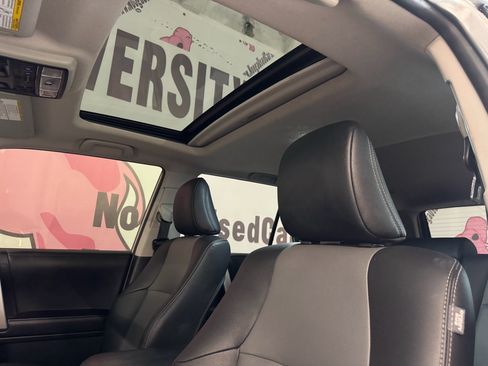 Used 2023 Toyota 4Runner SR5 Premium w/ Moonroof Package RWD image 17