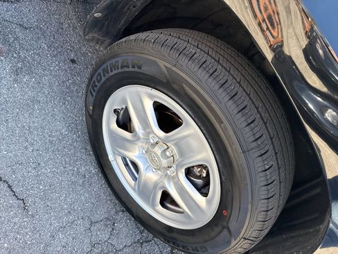 Used 2012 Toyota RAV4 4WD image 5