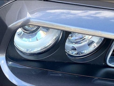 Used 2014 Dodge Challenger R/T image 27