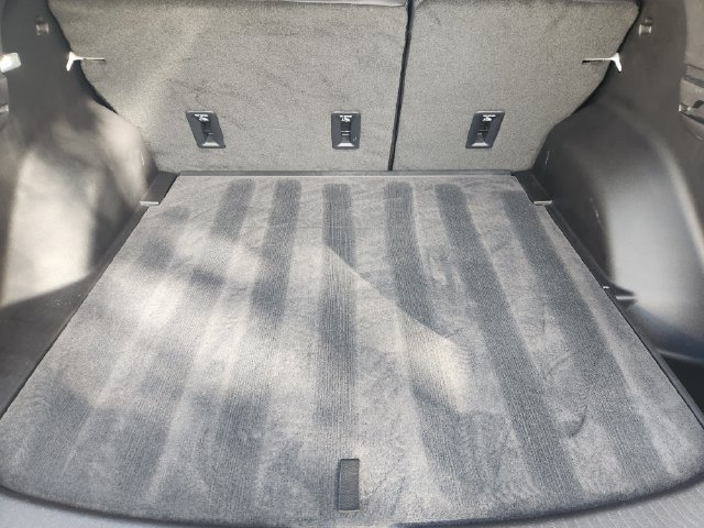 Used 2024 Chevrolet Equinox EV RS FWD image 32