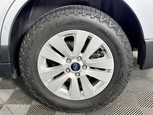 Used 2018 Subaru Outback 2.5i AWD/4WD image 35