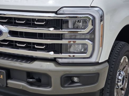 New 2026 Ford F350 King Ranch w/ FX4 Off-Road Package AWD/4WD image 10