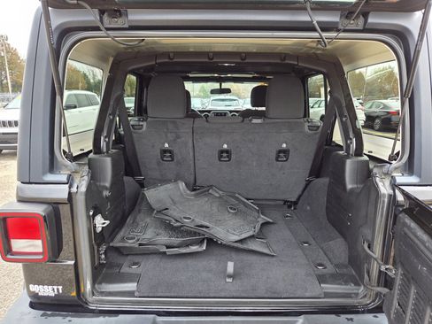 Used 2021 Jeep Wrangler Unlimited Sport image 8