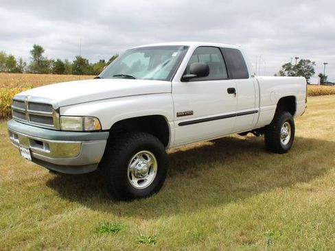 Used 2001 Dodge Ram 2500 Truck 4x4 Quad Cab image 2