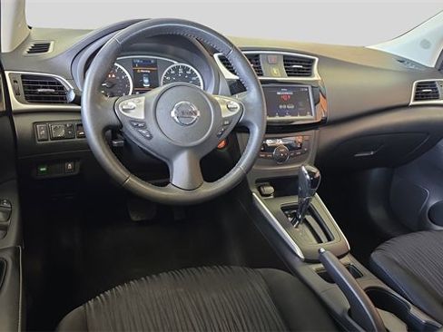 Used 2019 Nissan Sentra SV image 17
