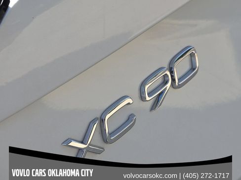Used 2026 Volvo XC90 B6 Ultra w/ Protection Package AWD/4WD image 11