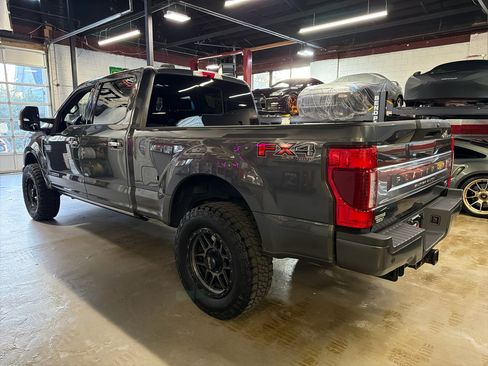 Used 2020 Ford F350 Platinum w/ FX4 Off-Road Package image 8